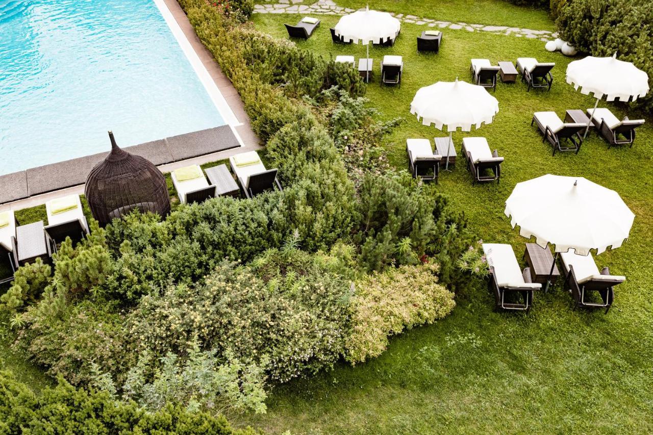 Boutique & Fashion Hotel Maciaconi - Gardenahotels Santa Cristina Val Gardena Exterior photo